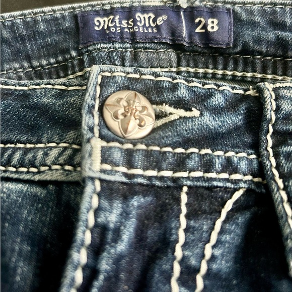 Miss Me Women's Mid Rise Slim Boot Jeans, Size: 28 - Picture 6 of 7